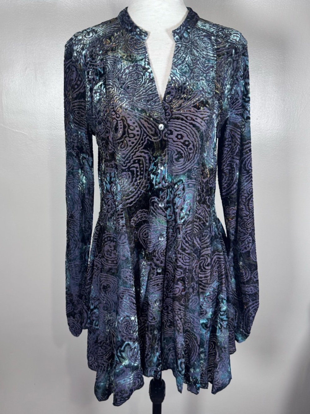 Sno Skins Blue Velvet Burnout Sz M Button Front Stretch Boho Punk Tunic Top